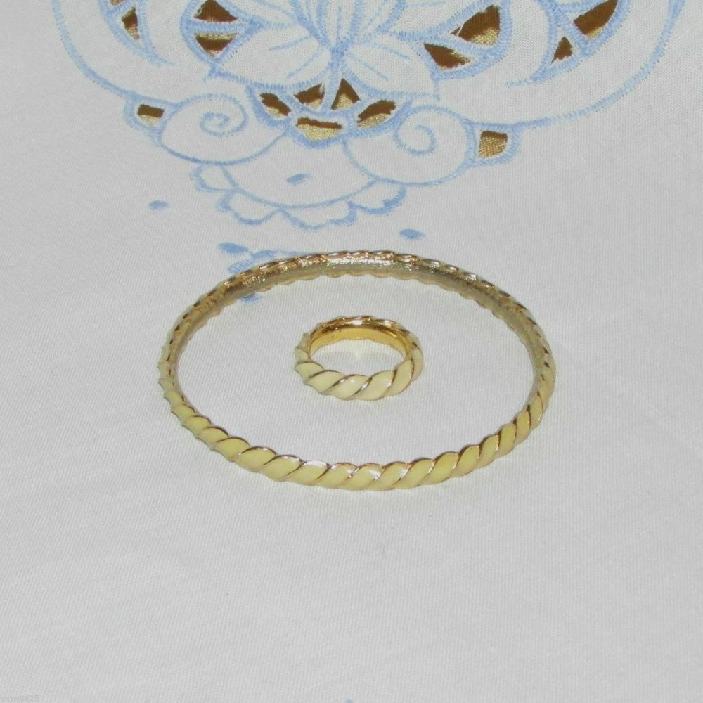 Vintage Sphynx Bangle Bracelet & Ring Set Vintage Bohemian Size 7 Beige Enamel